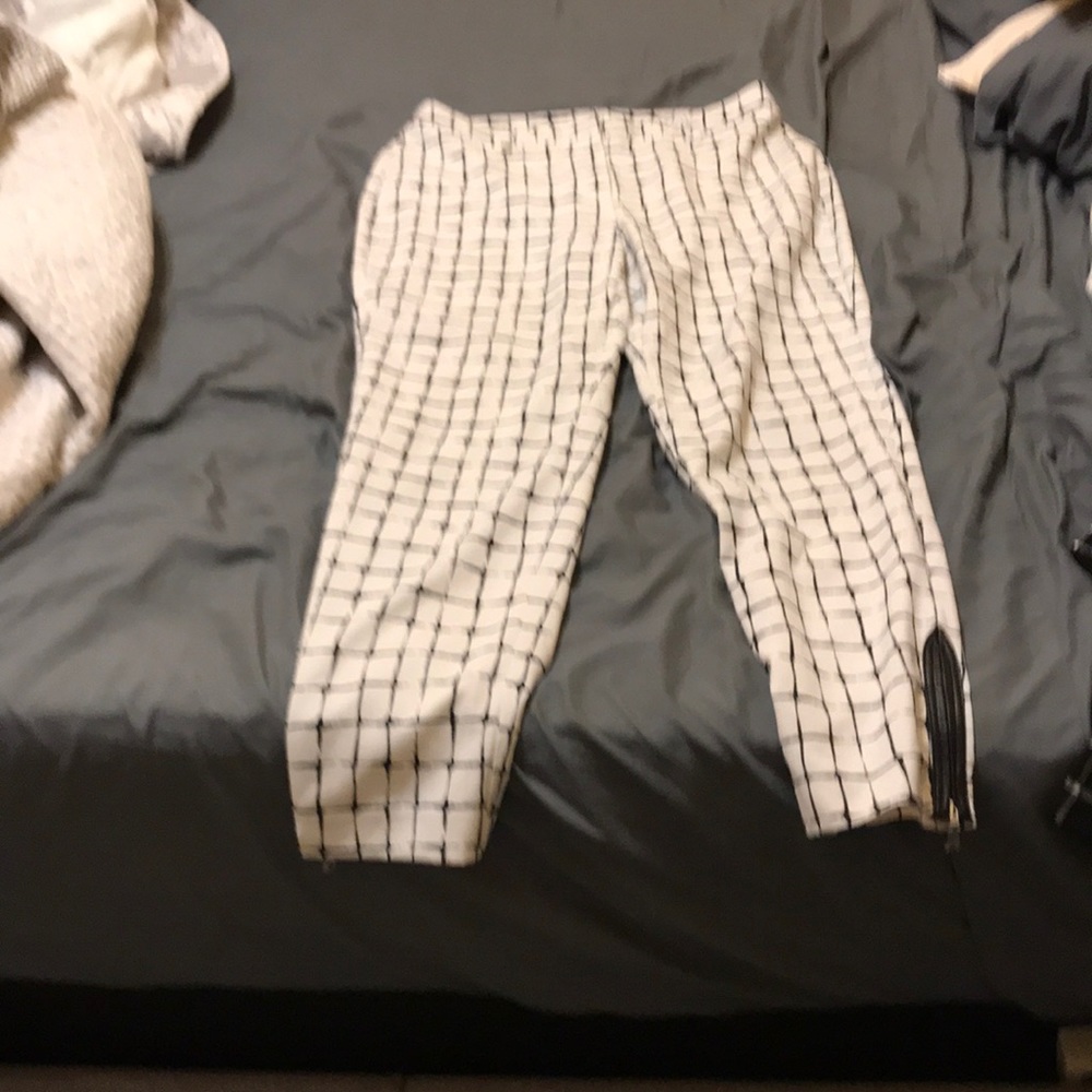 Window pane silky pants with zipper detox